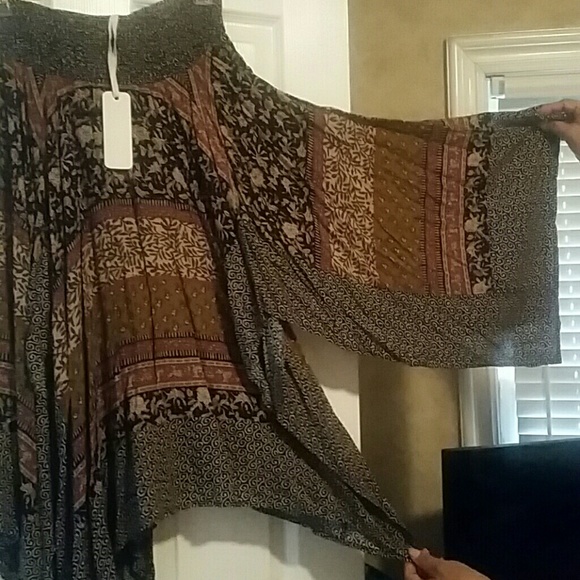 Patterned skirt - Picture 3 of 4